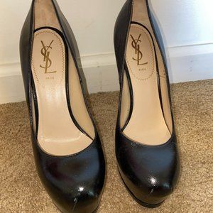 Yves Saint Laurent pumps